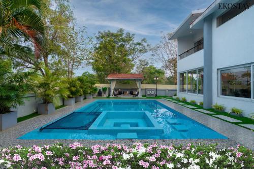 EKOSTAY Luxe - CASABLANCA VILLA - Igatpuri
