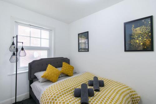 Two-Bedroom Apartment image 3