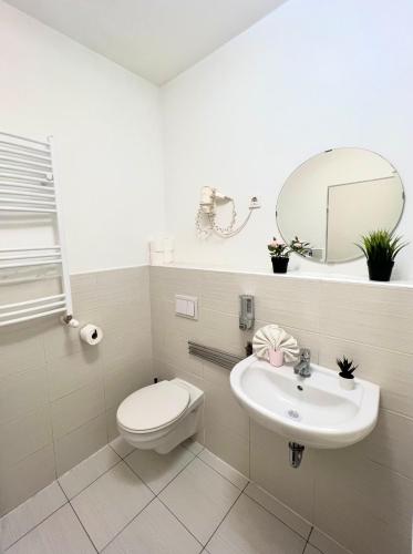 Mono Residence with free parking - image 11