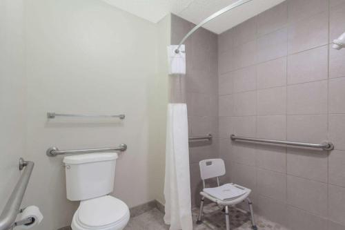 Travelodge by Wyndham Clarksville in Clarksville, USA