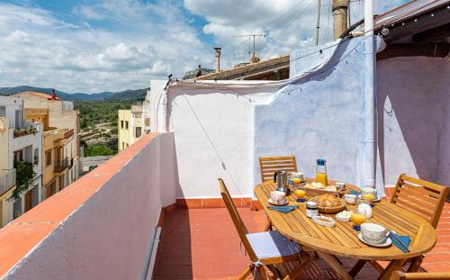 Skats, CASA RURAL ANGELITA in Rossell