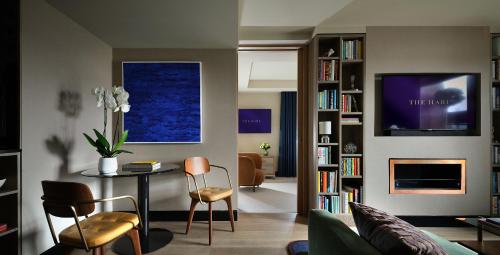 The Hari London - image 6