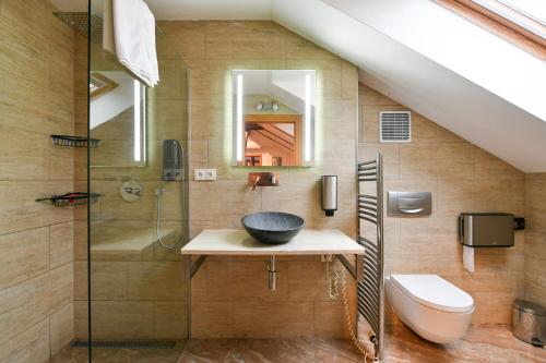 Amazing Charles Bridge Apartment - image 6