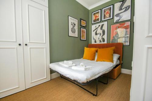 Waterloo Apartment - by Brighton Holiday Lets
