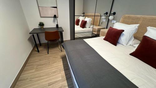 Apartment with Balcony image 10