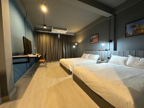 Chiangmai vibe, City House, 7 mins to BTS, City center, Private room in Sathon, Private bathroom, Ba - Bangkok