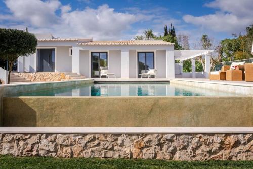 Luxurious 4Bedroom Villa Retreat by Lisbeyond gîte à louer Telheiro