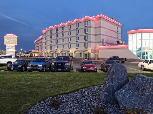 . St. Albert Inn & Suites