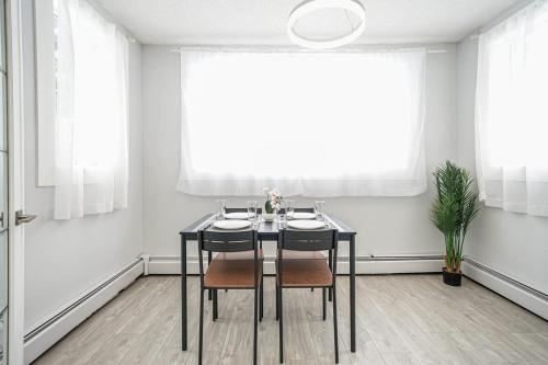 New Cozy 2 Bedrooms Condo w Parking - Tap to explore photos