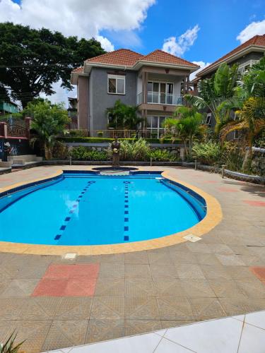 HILLS APARTMENTS