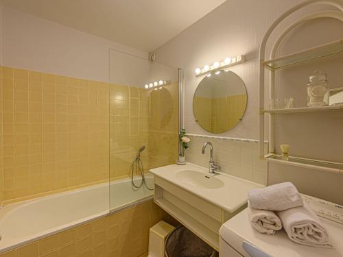 Apartment Les Terrasses de la Plage by Interhome