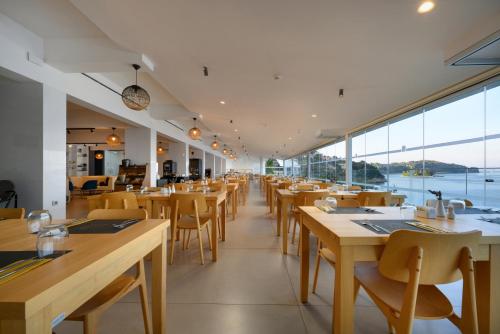 Restaurant, Ray Hotel Corfu in Corfu Island