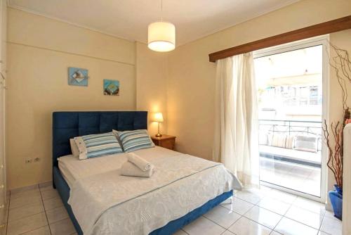 Colourful and bright apt in Kallithea - image 12