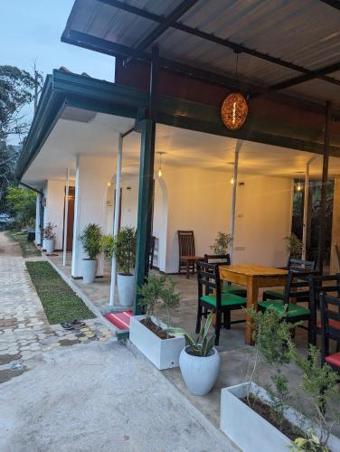 Exterior view, Hive Ella - Hostel in Ella