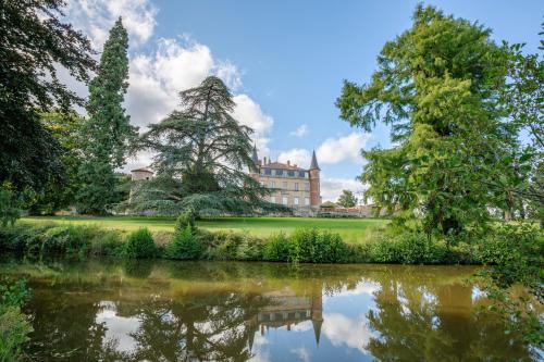 Domaine et Château de Valinches