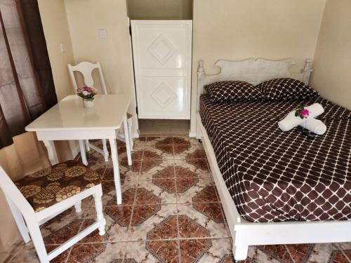 Rose Hideaway in Benteng Vieux