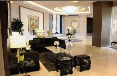 Bel's 2 Bedroom Condo in Santorini Hotel Sta. Lucia Mall Cainta Rizal near Hen Lin (Robinsons Metro East)