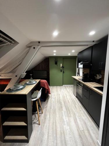 Le Chalet Chic, Cosy avec Sauna au Centre Ville, Troyes