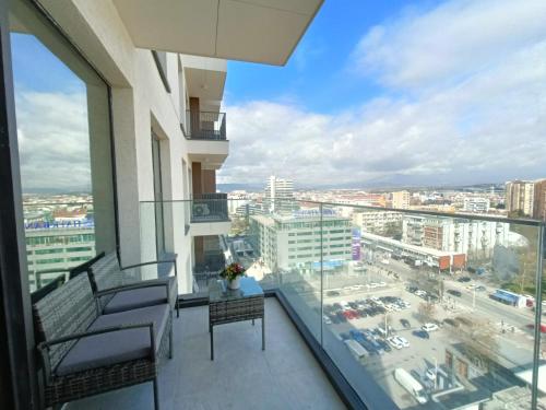 Diamond Residence - Urban View Apartment, Скопье (фото 8)