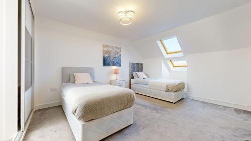 Tms Lovely 5-Bed House in Stanford-le-Hope gîte à louer Horndon on the Hill