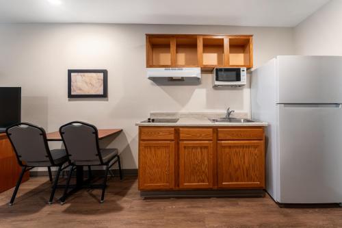 WoodSpring Suites Macon North