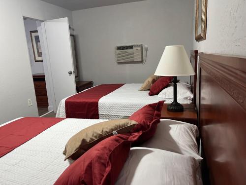 9 Arizona Motor Hotel - image 3