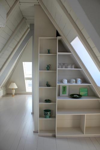 Kleine Wolke - Dachgeschoss Ferienwohnung mit Klimaanlage und Ausblick, Leipzig (photo 6)