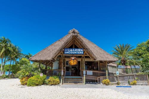 Waterfront Pools and Cabana by Duck Keys Marathon