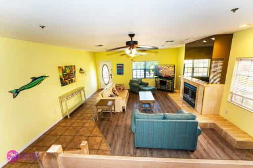 Siesta Key Village - Townhouse Fourplex - Private Heated Pool - Beach Walkable