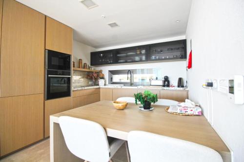 Apartment Aria By The Beach 5