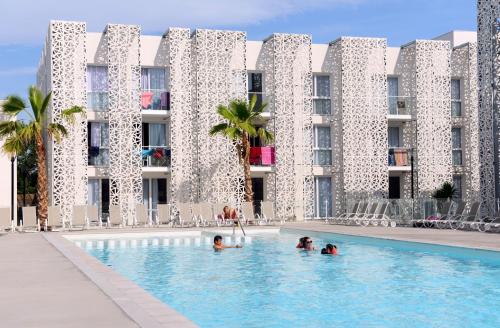 Appart'Hotel Prestige Odalys Nakâra - Accommodation - Cap d'Agde