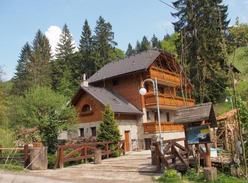 Chata Alpina Čertov - Lazy pod Makytou