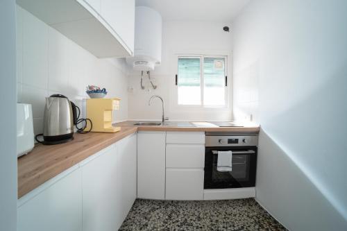 Tradicional apartamento central de 2 camas dobles - image 3