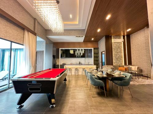 Chill Chill Pool Villa Pattaya in Pattaya