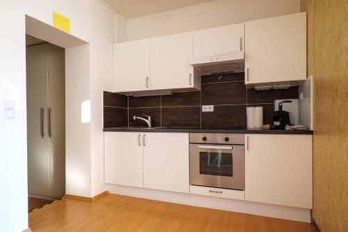 그레이스도르프 Flataid Apartments Ludersdorf - voll ausgestattet mit Parkplatz 3성급 게스트하우스 수영장