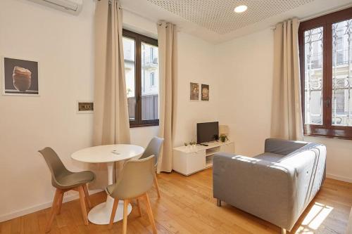 Baldinucci Studios, Mediolan