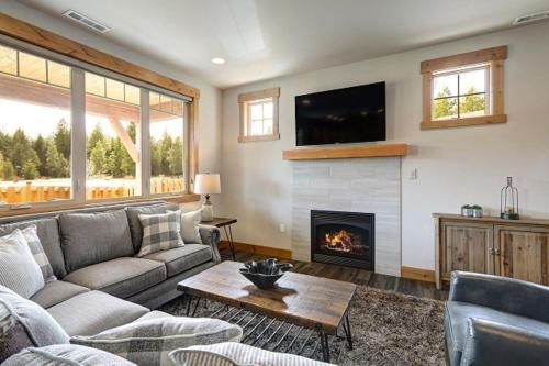 Suncadia 4 Bdrm Pet Friendly Townhome on Driving Range