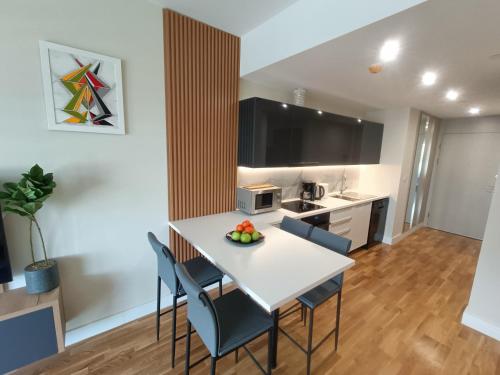 Diamond Residence - Urban View Apartment, Скопье (фото 4)