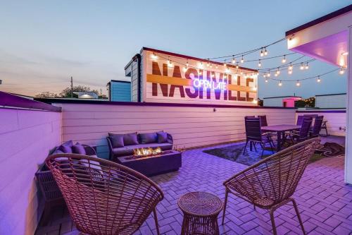 Open Late Nash Rooftop Views Near Downtown