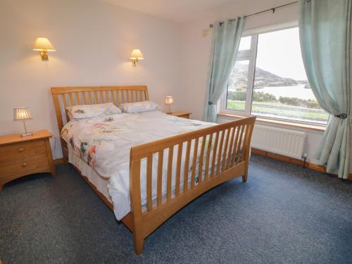 Ranny Roe - Tap to explore photos