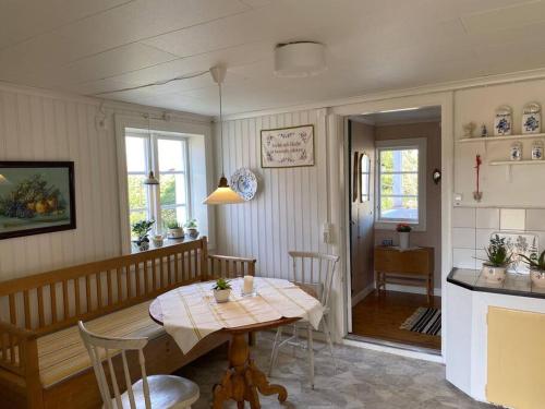 Ekhult Lake Rusken - 2 cottages - fantastic nature in Rorvika