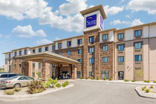 . Sleep Inn & Suites Middletown - Goshen