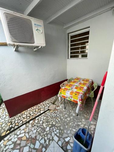 Фасада на хотела, Maison confortable à Baie-Mahault avec climatisation (Maison confortable a Baie-Mahault avec climatisation) in Baie-Mahault