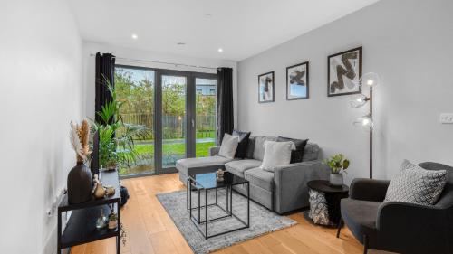 Axium Escape- 2 bed apartment, Birmingham City Centre, Бирмингем