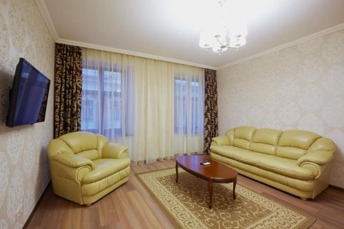 ASAO-Apartments walking center zone - image 4