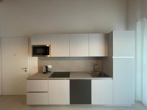 Woody Green Penthouse Sea View - Agenzia Cocal - image 4