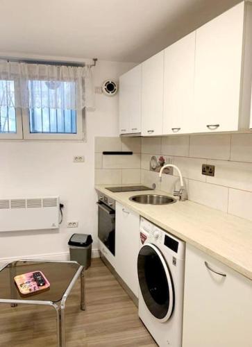 Central studio flat, Bucharest (photo 4)
