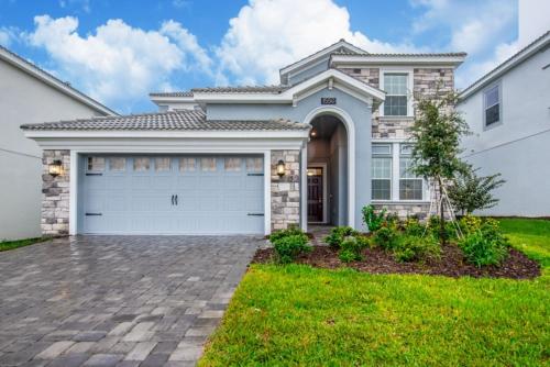 Enchanting Escape Private Pool SPA Games Room near Dr. Bradford Memorial Park