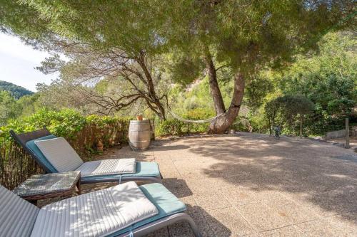 Kert, Casa encantadora en Cala Tuent in Escora