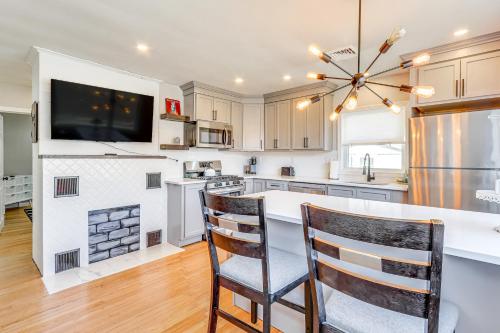 Charming Deep River Vacation Rental on Star Lake! in Deep River, USA